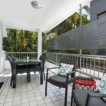 Aparthotel Saks On Hastings Noosa Heads Esterno foto