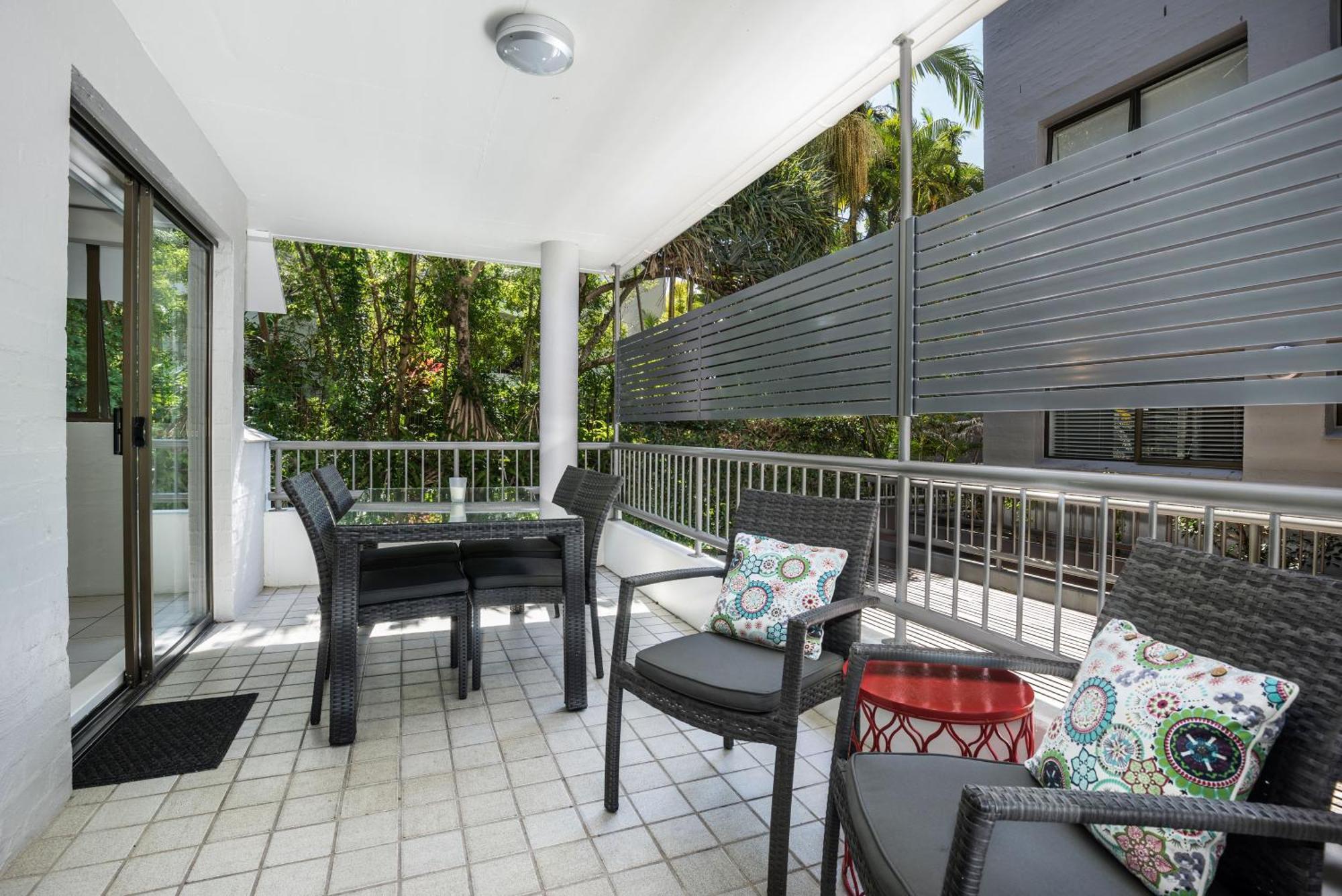 Aparthotel Saks On Hastings Noosa Heads Esterno foto