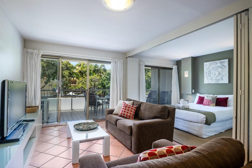 Aparthotel Saks On Hastings Noosa Heads Esterno foto